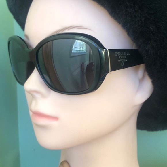 Prada Sunglasses - Picture 5 of 7
